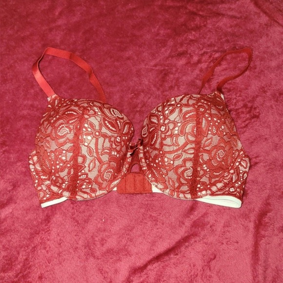 Other - Red Lacey Bra 34D